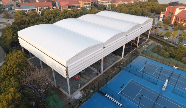 張家川球場雨棚